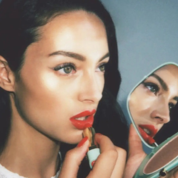 Marc Jacobs O!Mega Glaze All-Over Foil Luminizer - Picture 16 of 16